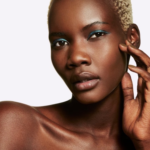 x1 MAC DARK SKINFINISH MINERALIZE SKINFINISH BRAND NEW BOXED - Picture 4 of 12